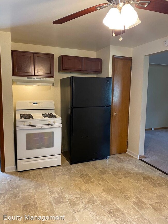 Building Photo - 3 br, 2 bath House - 43 S. Edgehill