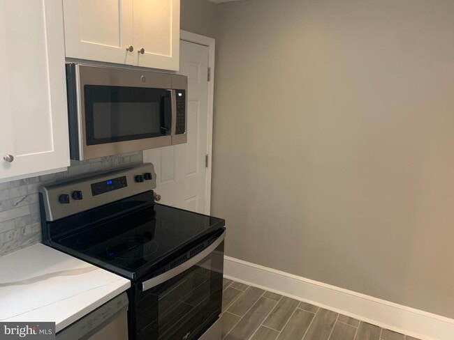 Building Photo - 1819 Sigel St