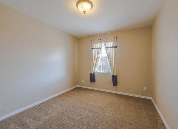 Building Photo - 12959 Early Wood Dr