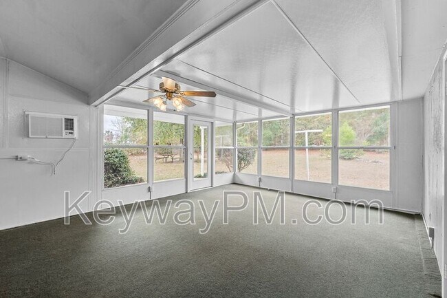 Building Photo - 161 Hickory Dr S Cir