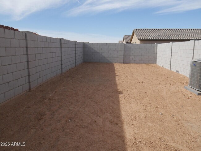 Building Photo - 1397 E Peggy Dr
