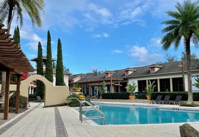 Building Photo - Stunning Remodeled 2 Bedroom Condo in Williams Walk