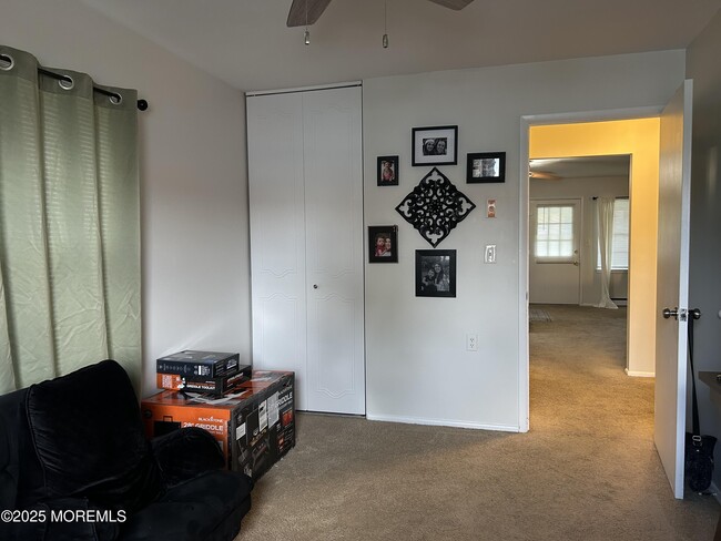 Building Photo - 1211D Shetland Dr