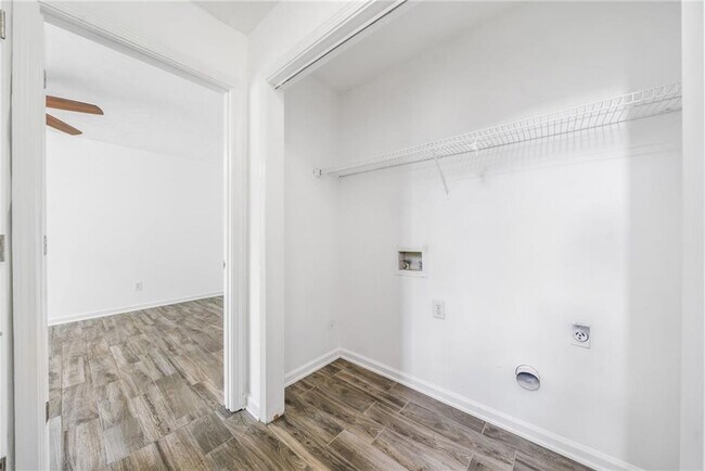 Building Photo - 535 Durham Ridge Dr NW