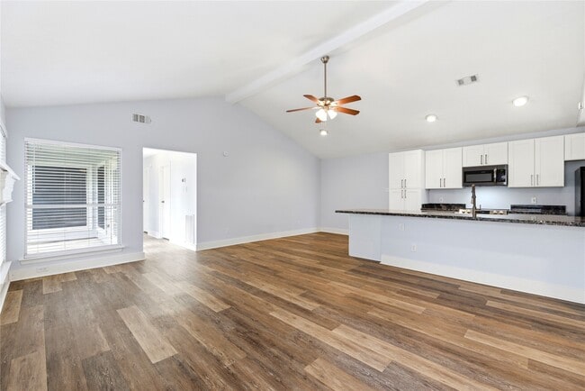 Building Photo - 16625 Ivy Grove Dr