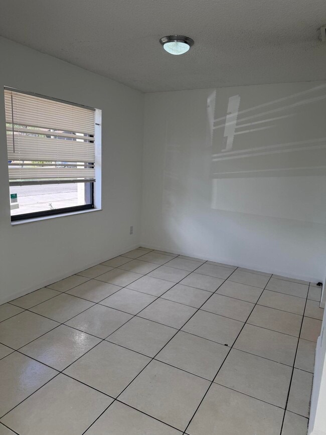 Building Photo - 3760 Mil-Stream Ct