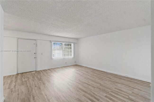 Building Photo - 300 SW 134th Way