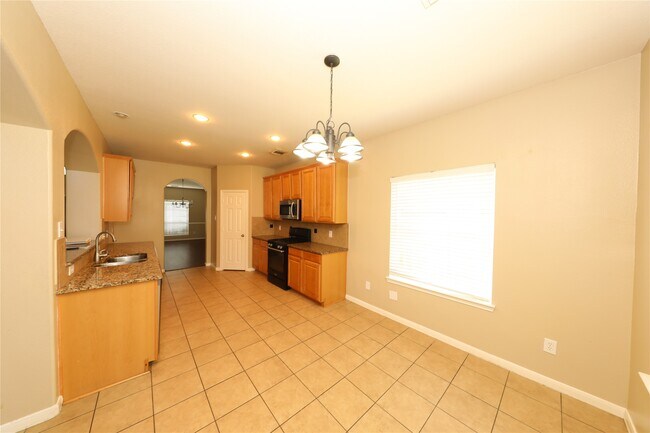 Building Photo - 2311 Diamond Springs Dr