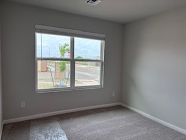 Building Photo - Newly Built!