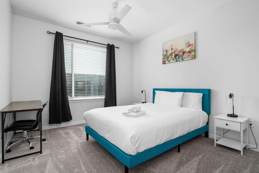 Building Photo - 11150 Lantern Rd