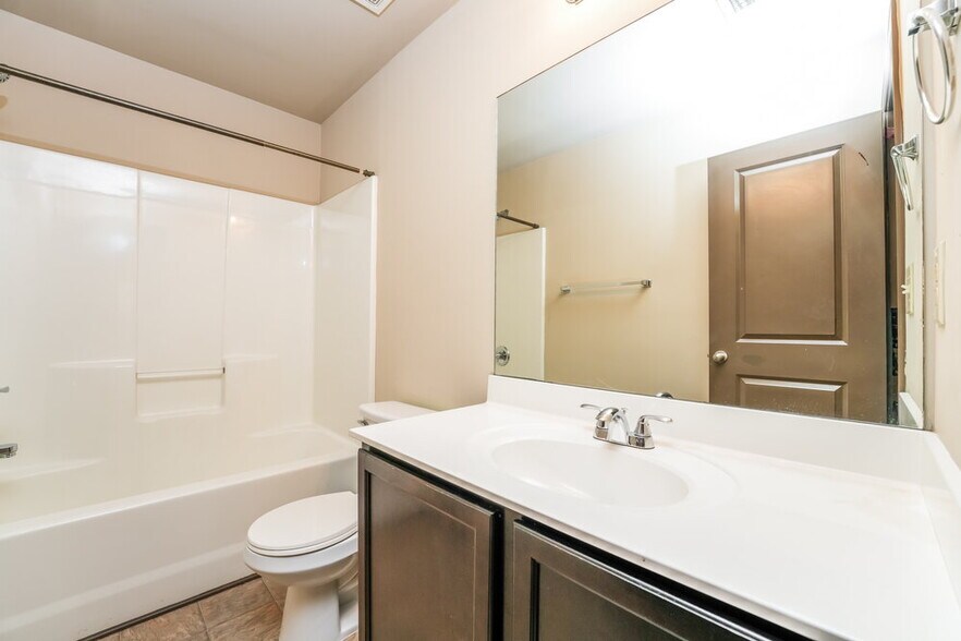 Building Photo - 651 Sweet Ashley Way