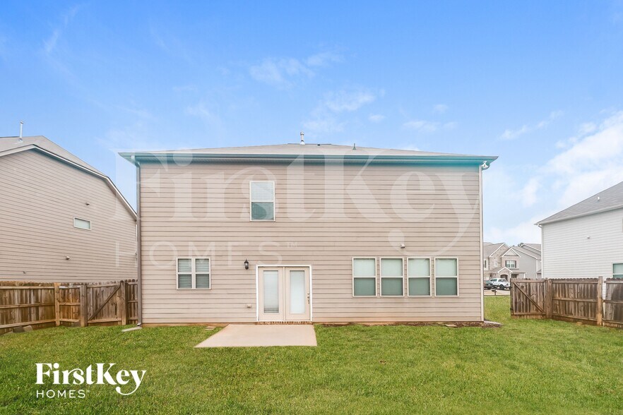 Building Photo - 175 Craines View