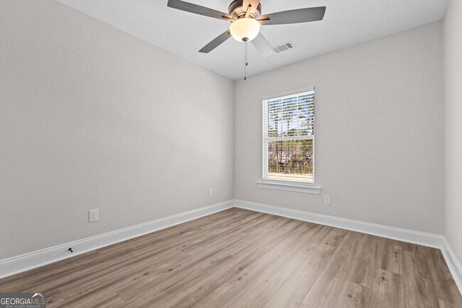 Building Photo - 2589 Harris Trail Rd