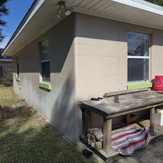 Building Photo - 106 Alabama Ave NW