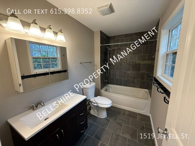 Building Photo - 1519 Jewel St