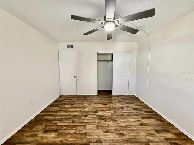 Building Photo - 3460 32nd Ave N