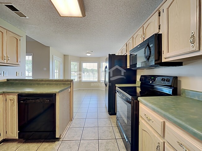 Building Photo - 3178 Stonehenge Drive