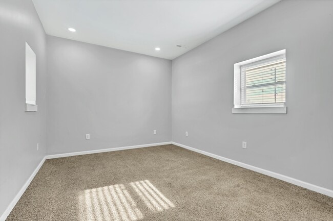 Building Photo - 1518 Howard St