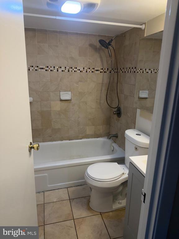 Building Photo - 400 Glendale Rd