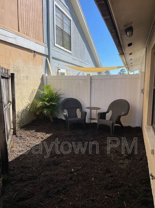 Building Photo - 5108 Ravensdale Way