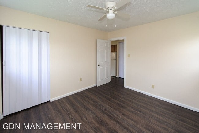 Building Photo - 3294 Camvic Terrace