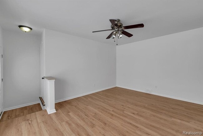 Building Photo - 32658 Kathryn St