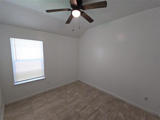 Building Photo - 1306 Squire Dr