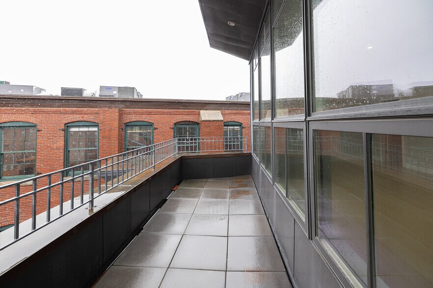 Building Photo - 450 Harrison Ave