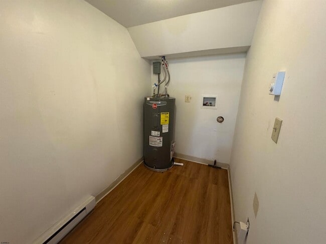 Building Photo - 2312 Arctic Ave