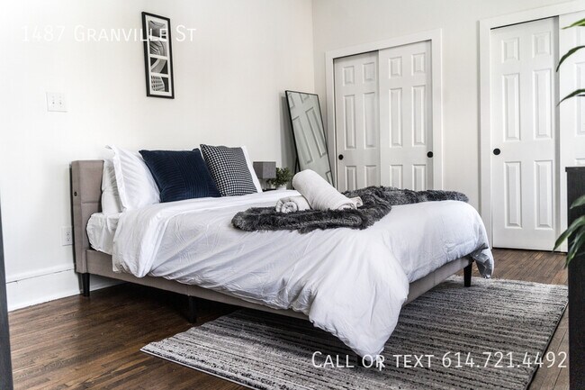 Building Photo - 1487 Granville St