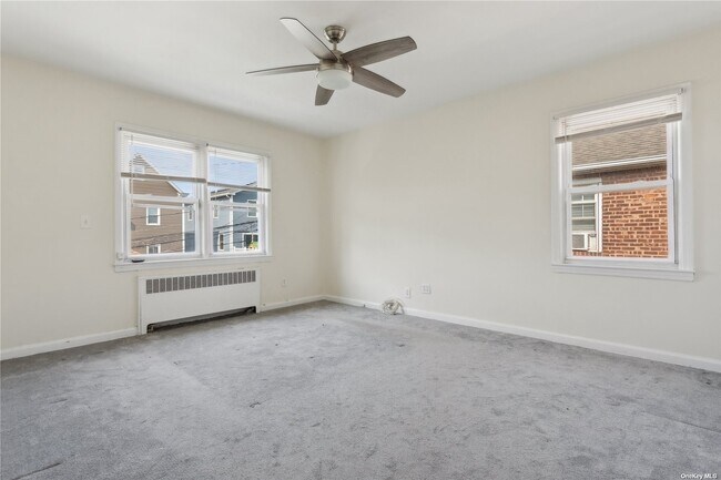 Building Photo - 349 E Market St