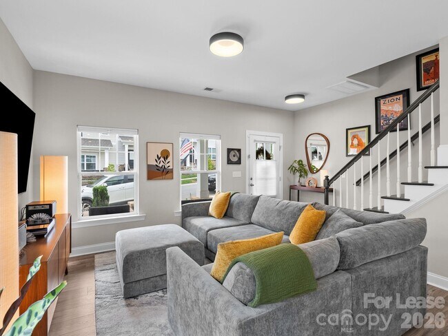 Building Photo - 58 Walnut Springs Dr