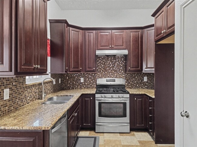 Building Photo - 15223 Peachmeadow Ln