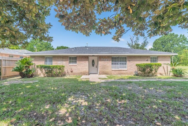 Primary Photo - 9407 Irby St