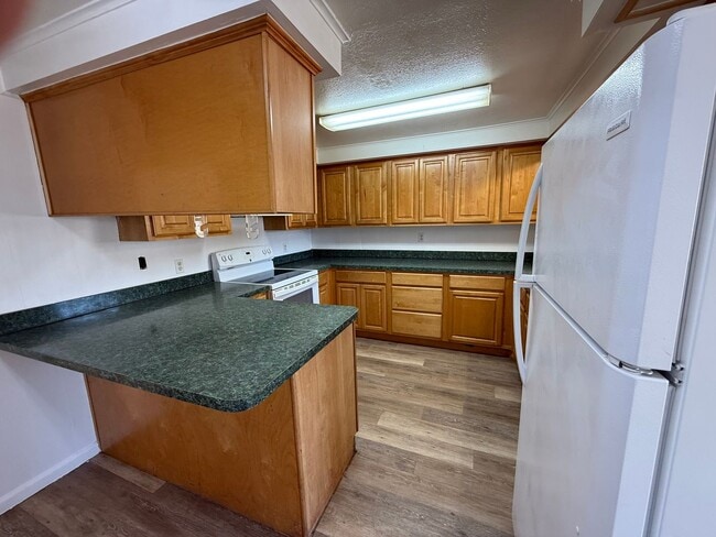 Building Photo - Charming 3 bedroom 1 bath country home located on 1.16 acres