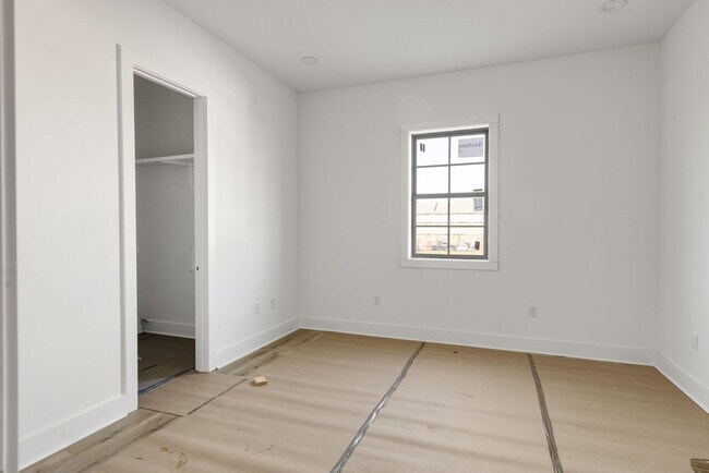 Building Photo - COMING SOON in SUGAR MILL POND!