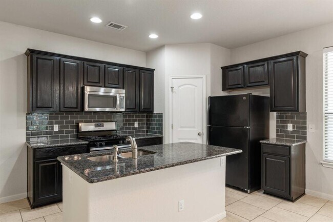 Building Photo - 11400 W Parmer Ln