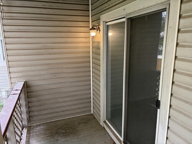 Building Photo - 2 Bed / 2 Bath Condo for Rent in Huntsville, AL 35806