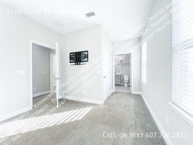 Building Photo - Luxury 4-Bedroom Townhome in Laureate Park...