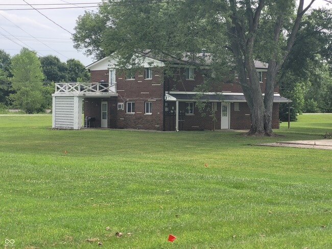 Primary Photo - 263-269 N Lehr Dr