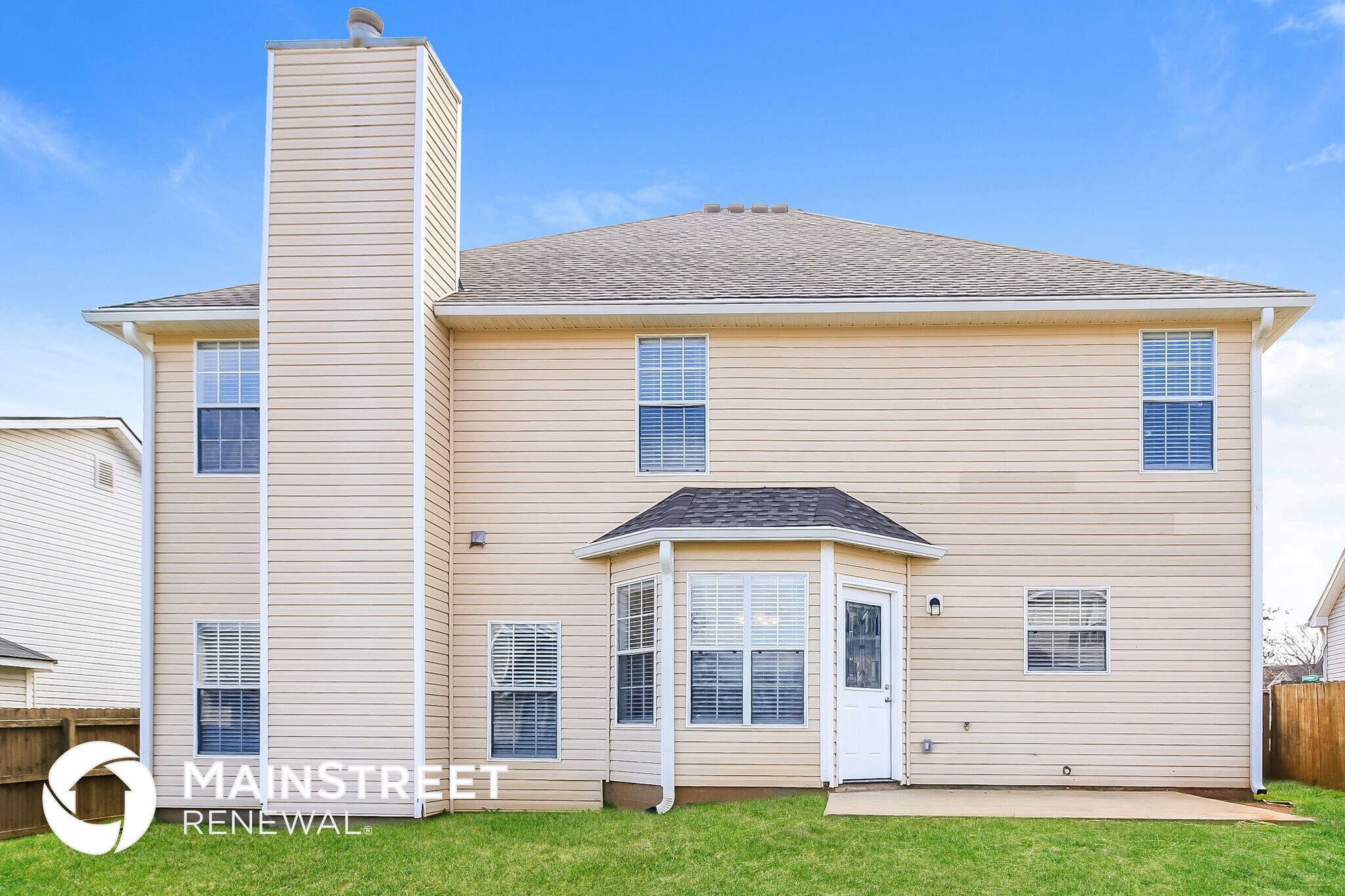 Building Photo - 605 Gardinia Dr