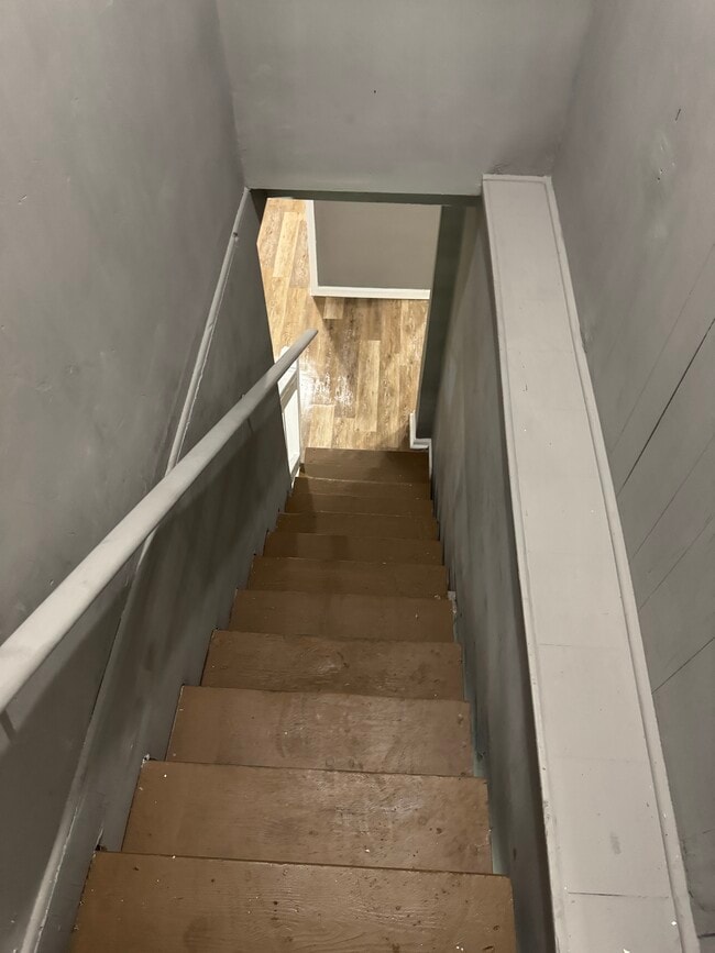 Building Photo - 1335 Yecker Ave