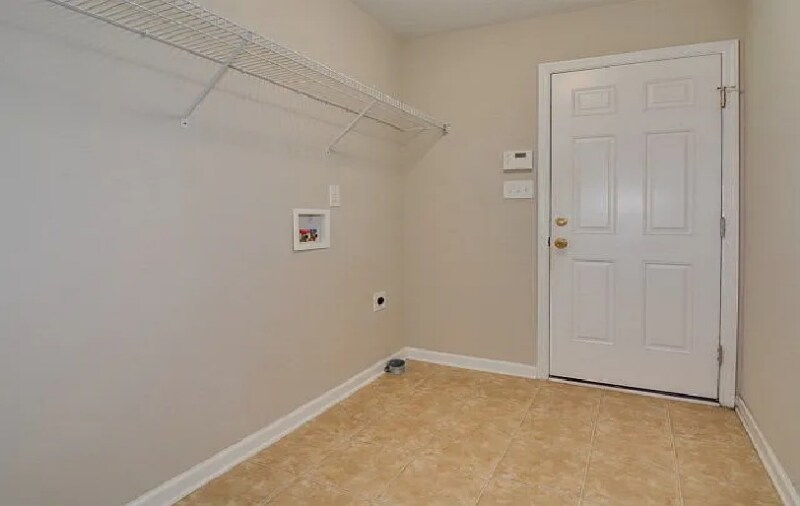 Building Photo - 3013 Parkridge Dr