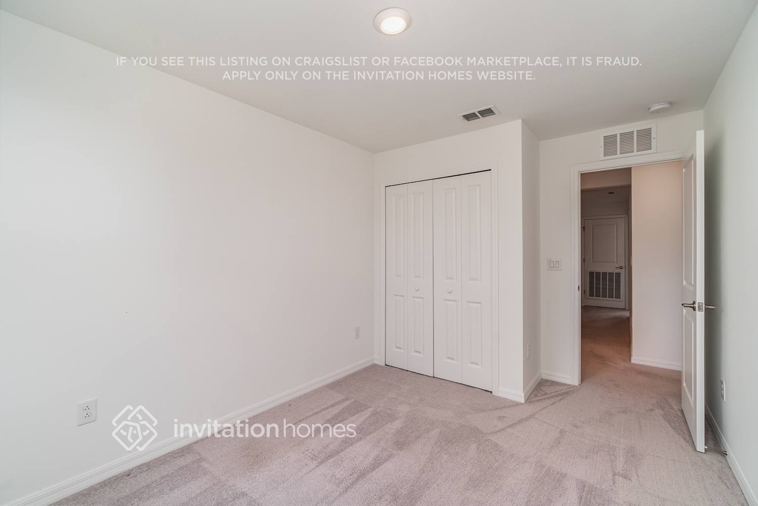 Building Photo - 2047 E Landings Wy