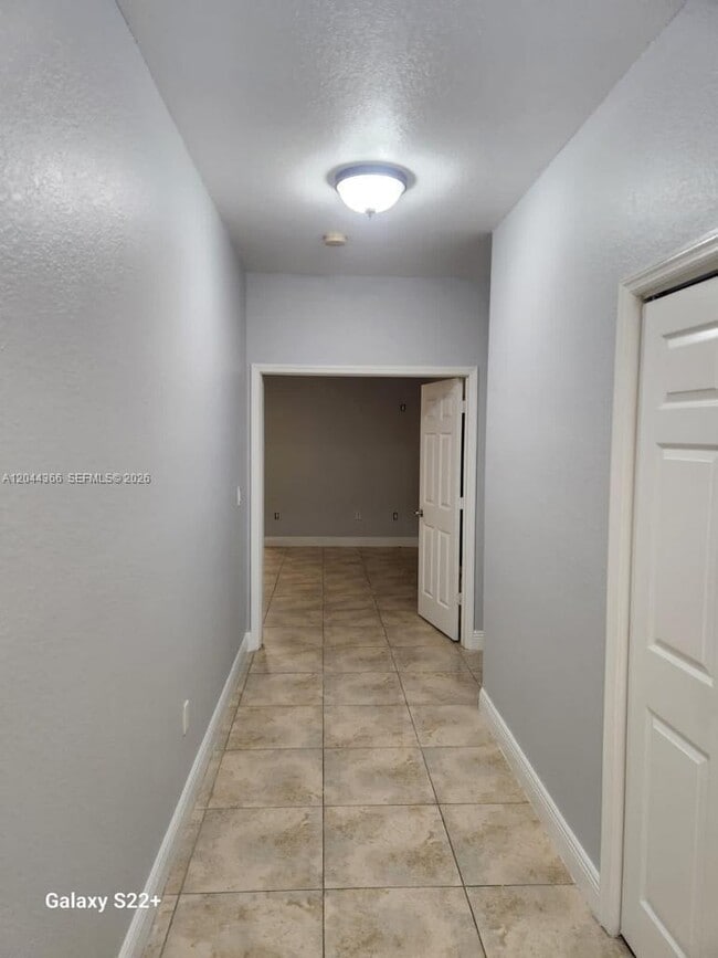 Building Photo - 3187 SW 143rd Pl