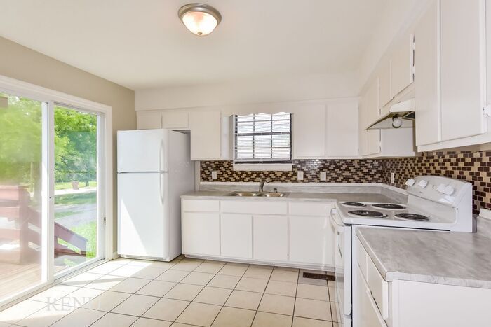 Building Photo - 3315 Walton Ln