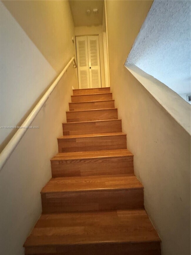 Building Photo - 8249 SW 149th Ct