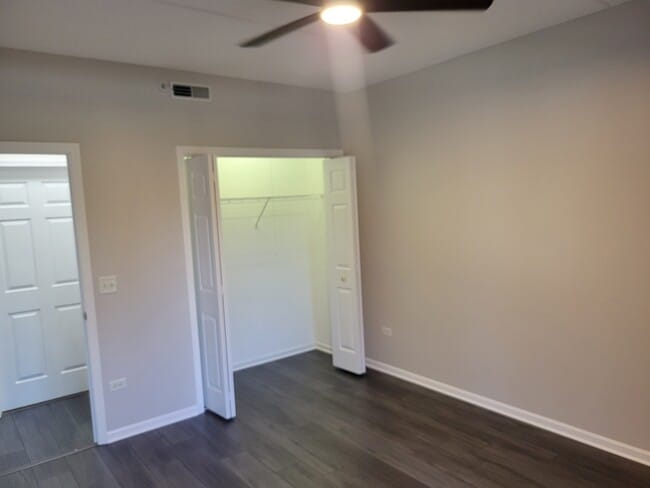 Building Photo - 3451 N Carriageway Dr