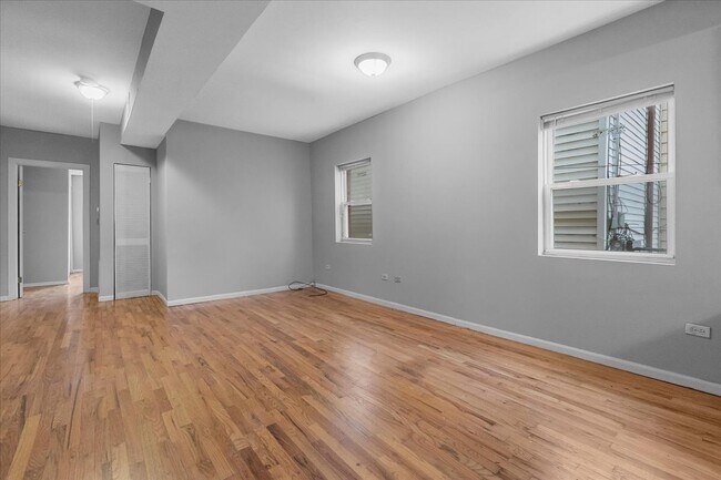 Building Photo - 1464 W Ohio St