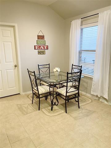Building Photo - 613 Rio Bravo Dr